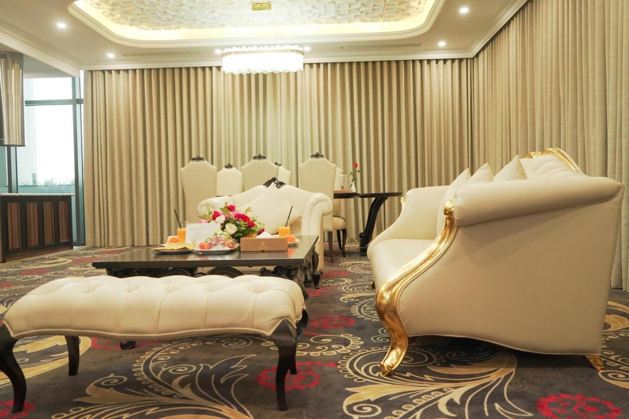 Cua Dong Luxury Hotel ヴィン エクステリア 写真
